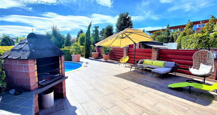 Grande Villa individuelle avec piscine. image 1