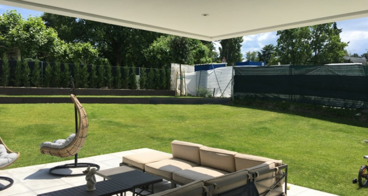 Villa moderne individuelle avec piscine à Vésenaz image 5