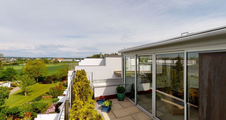 Familienfreundliche, helle und ruhige Maisonette- Wohnung image 3