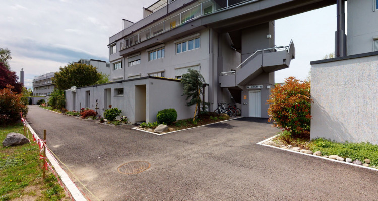 Familienfreundliche, helle und ruhige Maisonette- Wohnung image 2