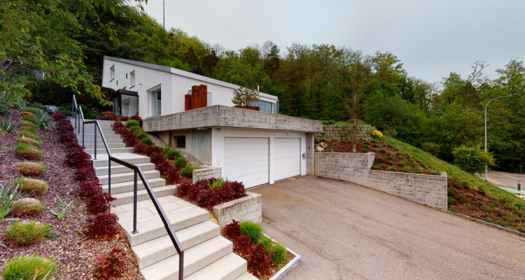 Traumhaus mit Naturweiher und Weitsicht (im Baurecht) image 2