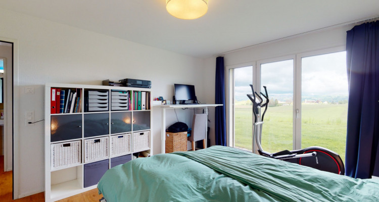 4.5 Zimmer Gartenwohnung mit Atemberaubender Weitsicht image 8