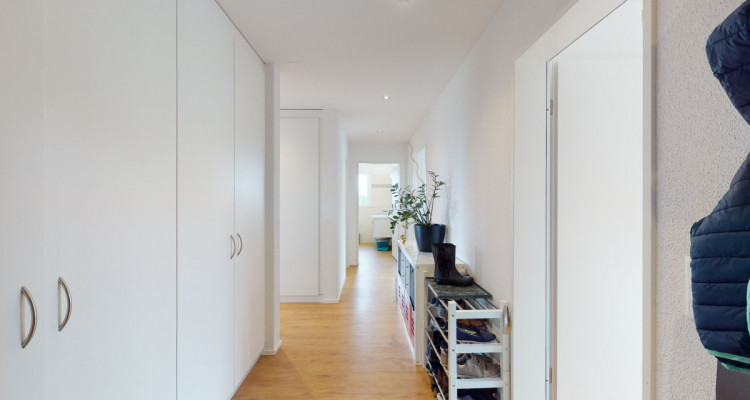 4.5 Zimmer Gartenwohnung mit Atemberaubender Weitsicht image 7