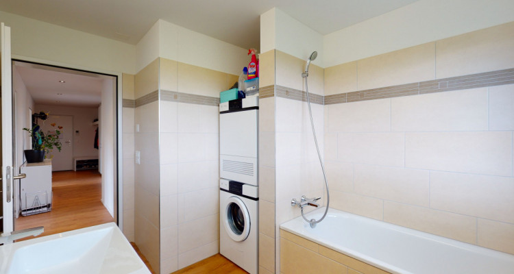 4.5 Zimmer Gartenwohnung mit Atemberaubender Weitsicht image 12