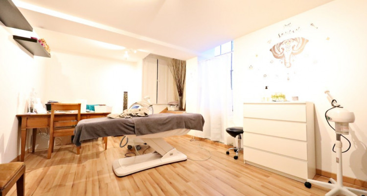 Magnifique local commercial / plein centre de Morges. image 2