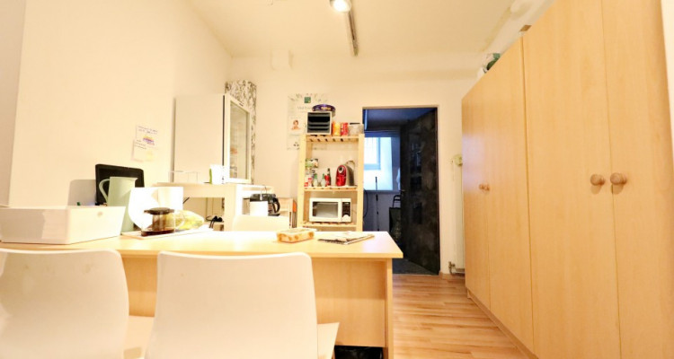 Magnifique local commercial / plein centre de Morges. image 4