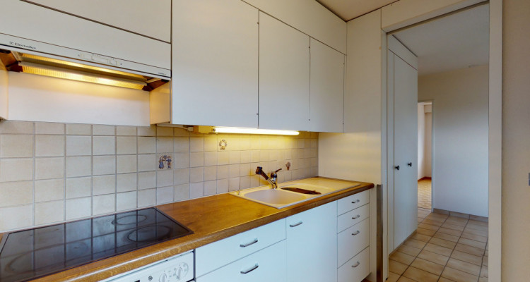 Sonnige 4.5 Zimmerwohnung mit attraktiver Aussicht in Horw image 6