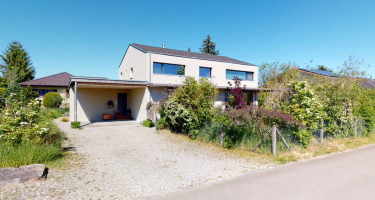 Wunderschönes und hochwertiges Minergiehaus mit viel Komfort image 1