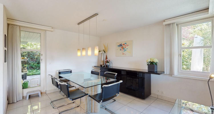 Seltene  5.5-Zi. Attikawohnung mit Garten, Terrasse und Privatsphäre image 11