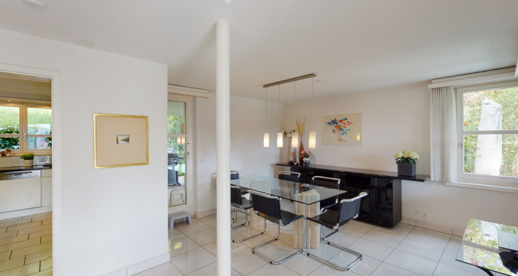 Seltene  5.5-Zi. Attikawohnung mit Garten, Terrasse und Privatsphäre image 12