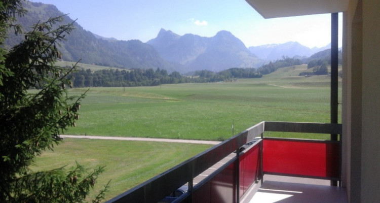 Devenez propriétaire sans fonds propres pour 480.-CHF/mois  - à 15 minutes de Bulle et Gstaad  4.5 p avec vue panoramique image 2
