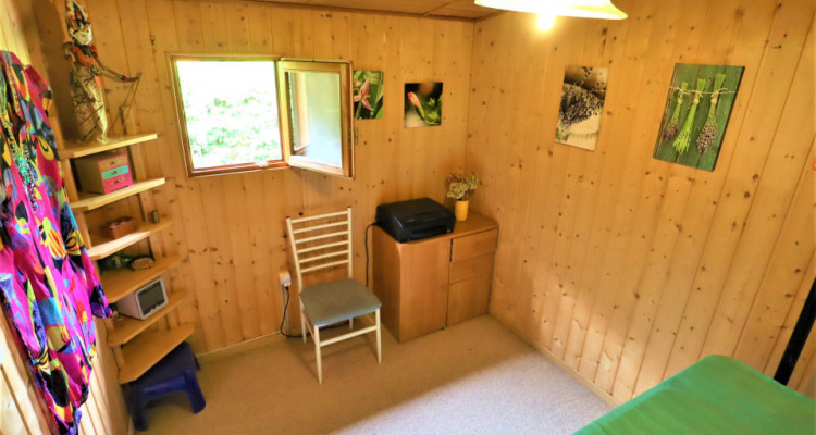 Mobilhome-Chalet avec grande terrasse vendu meublé image 5