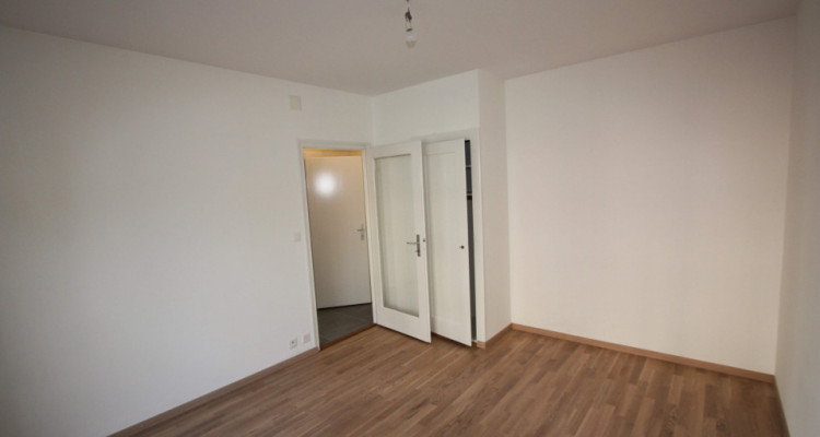 Beau studio de 24 m2 à louer à Lausanne, Avenue de Cour 67 image 3