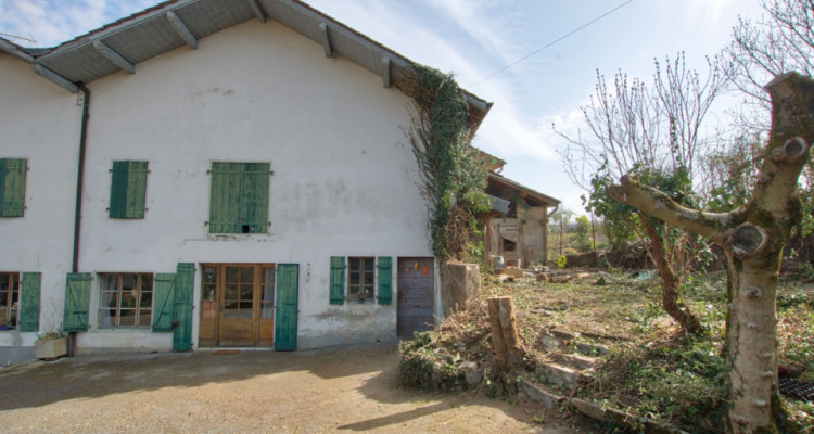 Maison de village à rénover à Soral image 1