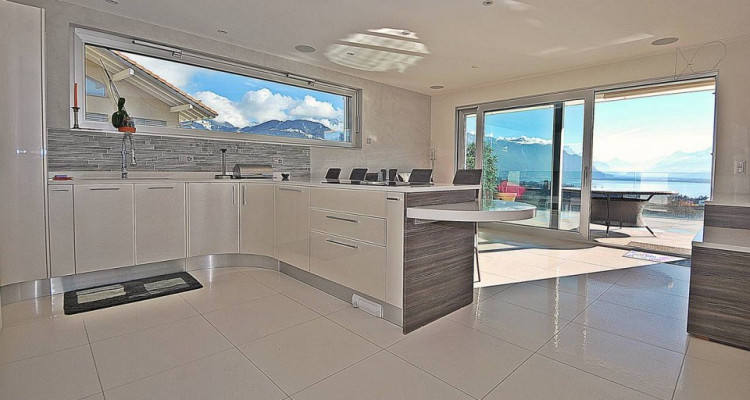 Villa de haut Standing 190° de vue imprenable aux portes de Vevey image 2