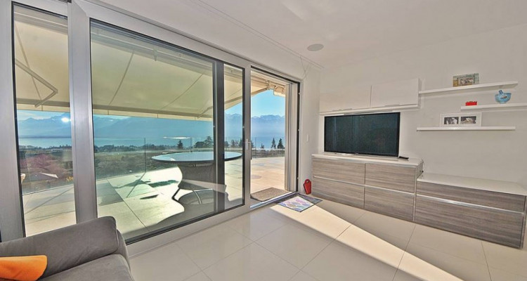 Villa de haut Standing 190° de vue imprenable aux portes de Vevey image 5