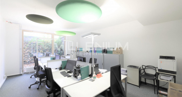 Local commercial 154m2 image 2