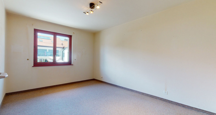 Proche de lécole Le Bruel image 6