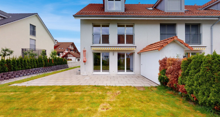 Attraktives 5.5 Zimmer Reiheneckhaus an Top Lage image 1