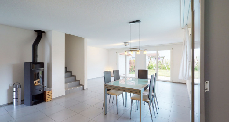 Attraktives 5.5 Zimmer Reiheneckhaus an Top Lage image 3