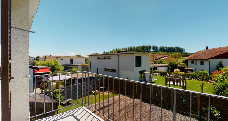 Charmantes 4.5 Zimmer Haus mit grossem Garten, 30er Zone image 2