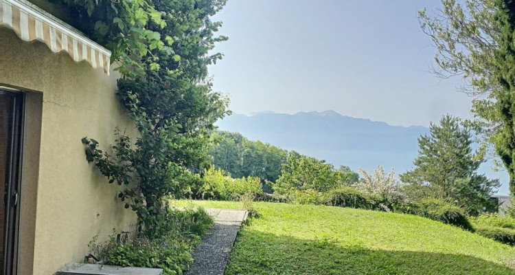 Magnifique villa avec vue sur le lac image 3