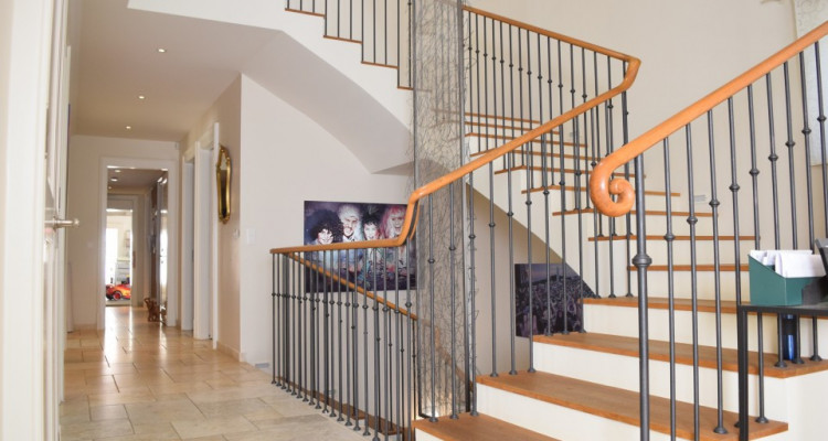 Magnifique Villa de 10 pièces avec piscine à JOUXTENS-MÉZERY (Lausanne) (VD-CH) image 2