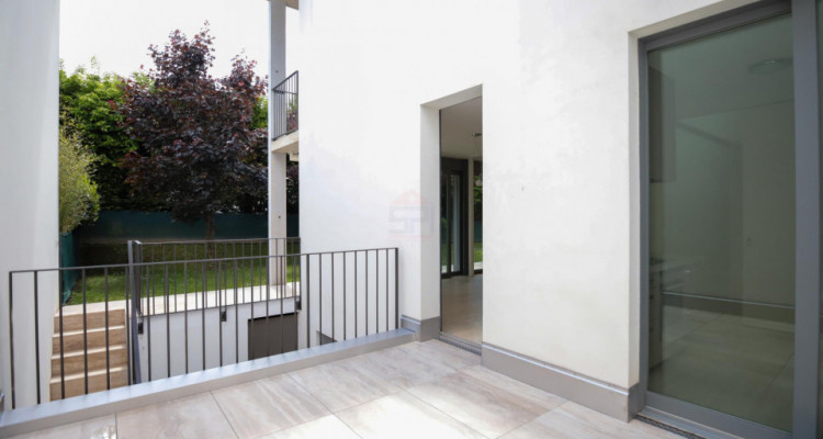 Maison contemporaine de 7.5 pièces proche du centre de Vésenaz image 6