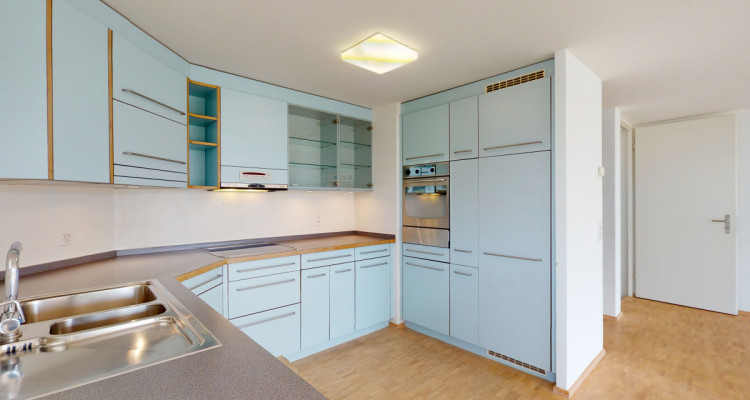 Maisonette-Wohnung auf drei Etagen an der Goldküste image 3