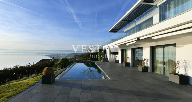 EXCLUSIVITY: Contemporary villa with exceptional view image 8