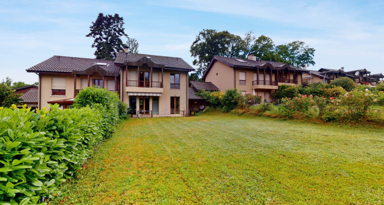 Face aux vignes image 1