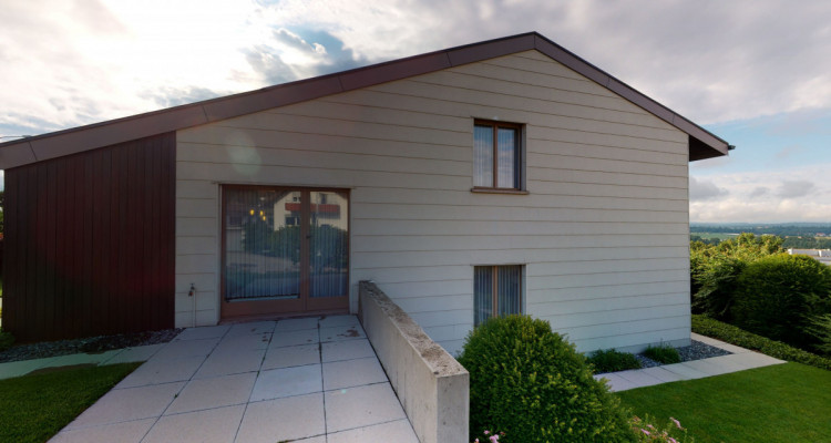 Gepflegtes angebautes EFH mit Garten und Weitsicht in die Alpen image 9