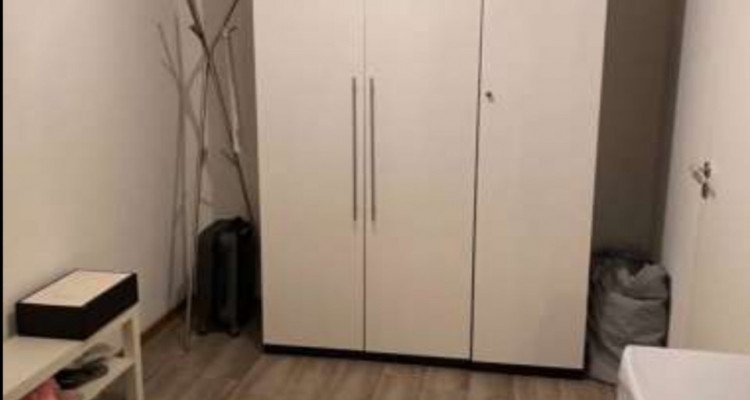 Grand Studio au bord du lac à Sous Louer 1550 CHF image 4