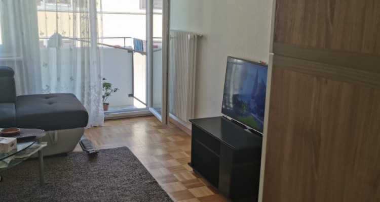 1,5 Pièces à Genève centre (reprise de bail ou sous location) à 1360 CHF image 2