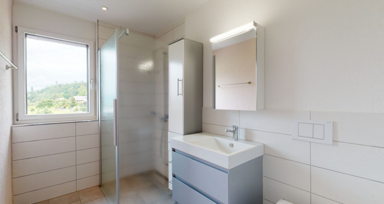 Grosszügige und moderne 3.5 Zimmer Wohnung image 8