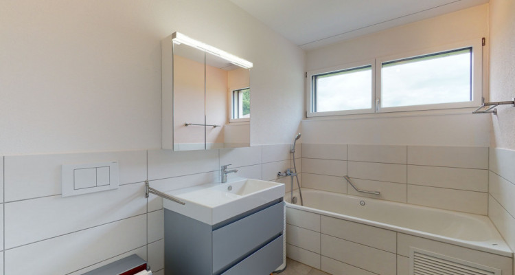 Grosszügige und moderne 3.5 Zimmer Wohnung image 9