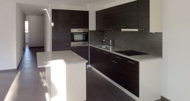 Appartement de 4.5 pièces à vendre à Lucens image 2