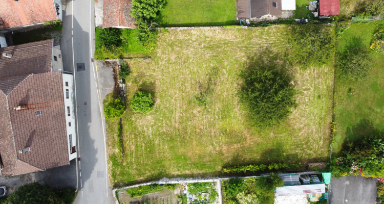 Exclusif - superbe terrain zone village aux Evouettes image 3