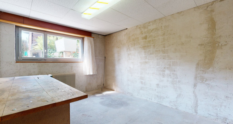 Grosszügiges 5.5 Zimmer Haus mit gepflegtem Garten image 4