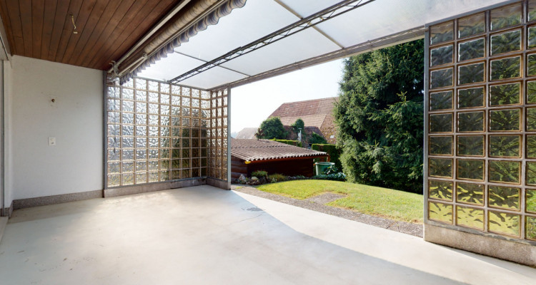 Grosszügiges 5.5 Zimmer Haus mit gepflegtem Garten image 5