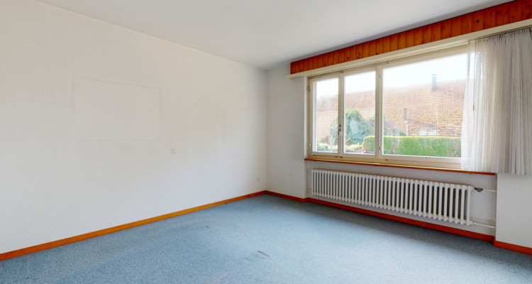 Grosszügiges 5.5 Zimmer Haus mit gepflegtem Garten image 12