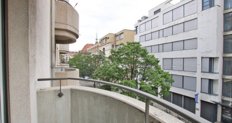 5 pièces proche du Collège Voltaire image 6