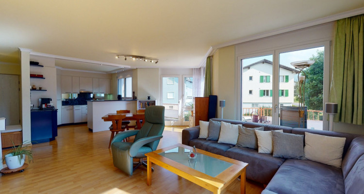 Helle, grosszügige 4.5 Zimmer Wohnung im Baurecht image 3