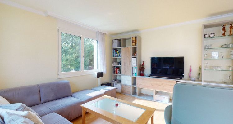 Helle, grosszügige 4.5 Zimmer Wohnung im Baurecht image 4