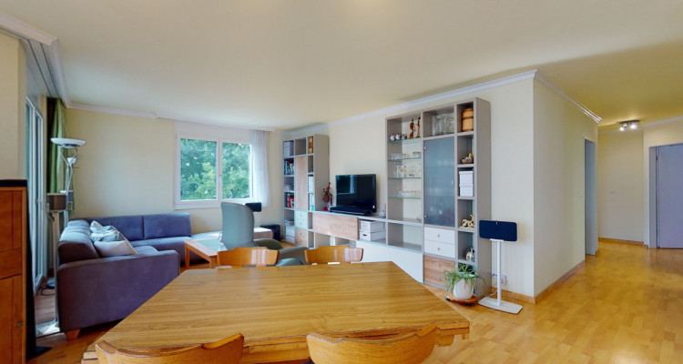 Helle, grosszügige 4.5 Zimmer Wohnung im Baurecht image 5