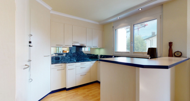 Helle, grosszügige 4.5 Zimmer Wohnung im Baurecht image 6