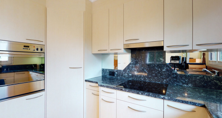 Helle, grosszügige 4.5 Zimmer Wohnung im Baurecht image 7