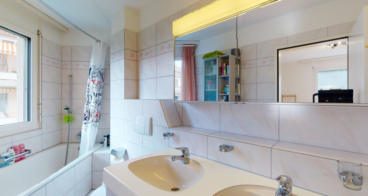 Helle, grosszügige 4.5 Zimmer Wohnung im Baurecht image 11