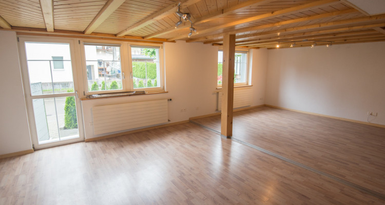 Wunderschöne 4.5-Zimmer-Maisonettewohnung mit Gartensitzplatz 4 pièces