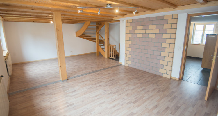 Wunderschöne 4.5-Zimmer-Maisonettewohnung mit Gartensitzplatz 4 pièces